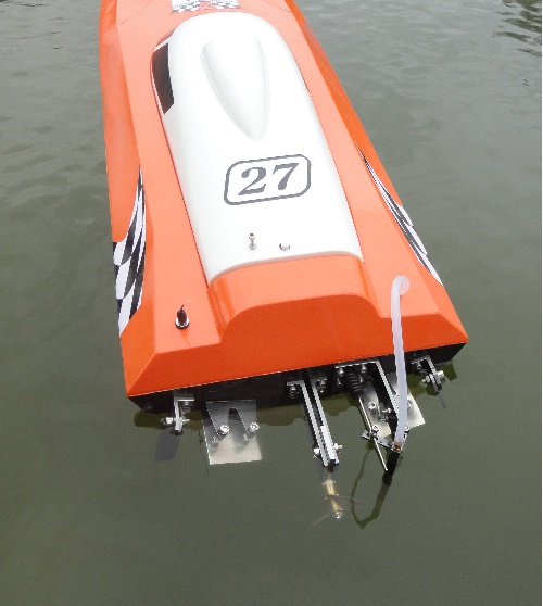 RC Brushless Speedboot 70 km/h 1,05 m 2,4 GHZ GFKRumpf Rennboot eBay